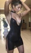 /R/Tightdresses - Hot Girls In Tight Dresses