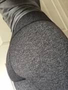 In And Out O[F] These Lululemon Leggings.