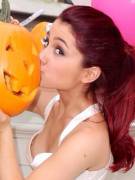 Ariana Grande From Disney's Sam &Amp;Amp;Amp; Cat