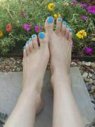 Azul Toes (: