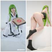 [Self] Pick One; Pizza Or Booty! C.c Shoot From Yesterday Was Very Intense But Worth ...