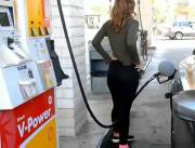 &Amp;Quot;A Really Nice Man Paid For My Gas Because He Liked My Outfit, Babe&Amp;Quot;