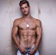 Max Emerson