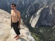 Free-Climber Alex Honnold Smiles After Climbing The 3000 Foot Tall El Capitan Monolith ...