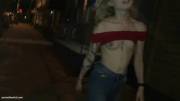 Girl Strips And Fingers Herself While Walking Down The Street - Amateur [00:59]