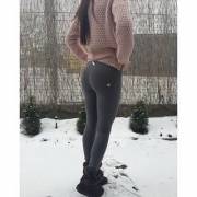 Pushup Jeans In The Snow