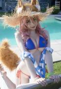 [Self] Summer Tamamo-Chan Looking At You! Can We Go Back To The Pool? [Fate Grand ...