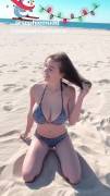 Sophie Mudd On The Beach [X-Post R/Titties]