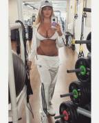 Gorgeous Bimbo At The Gym