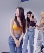 (G)I-Dle - Miyeon Cleavage &Amp;Amp;Amp; Sexy Back