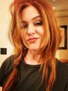 Messy Isla Fisher