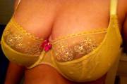 I Love This Yellow Bra. (X-Post To My Subreddit /R/Indianmilf) (F)