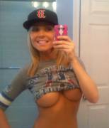 Bostonian Underboob