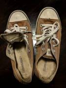 Worn Converse Sneakers - &Amp;#3645