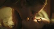 Megan Fox &Amp;Amp;Amp; Amanda Seyfried Kissing Gif