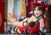 Asian Moxxi (From /R/Cosplaygirls)