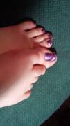 At The Request Of My Boyfriend, Did My Nails And Took Some Photos Of My Feet To Submit ...