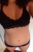 Hi, I'm An 18 Year Old (F) Virgin And Kind Of Embarrassed About My Body. I'm Not ...