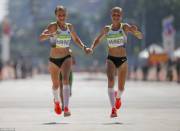 Twins Anna And Lisa Hahner - Marathon