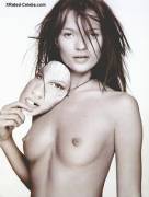 Kate Moss Has Tiny Nips