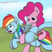 Silly Pinkie Pie. Popsicle Goes Into Mouth, Not Vagina. [Rainbow Dash][F/F] (Artist: ...