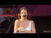 Tove Lo Flashes Crowd In Vegas
